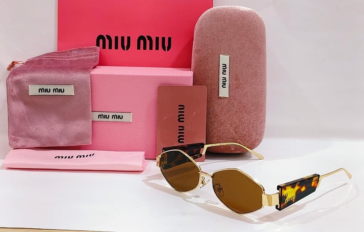 نظاره miumiu