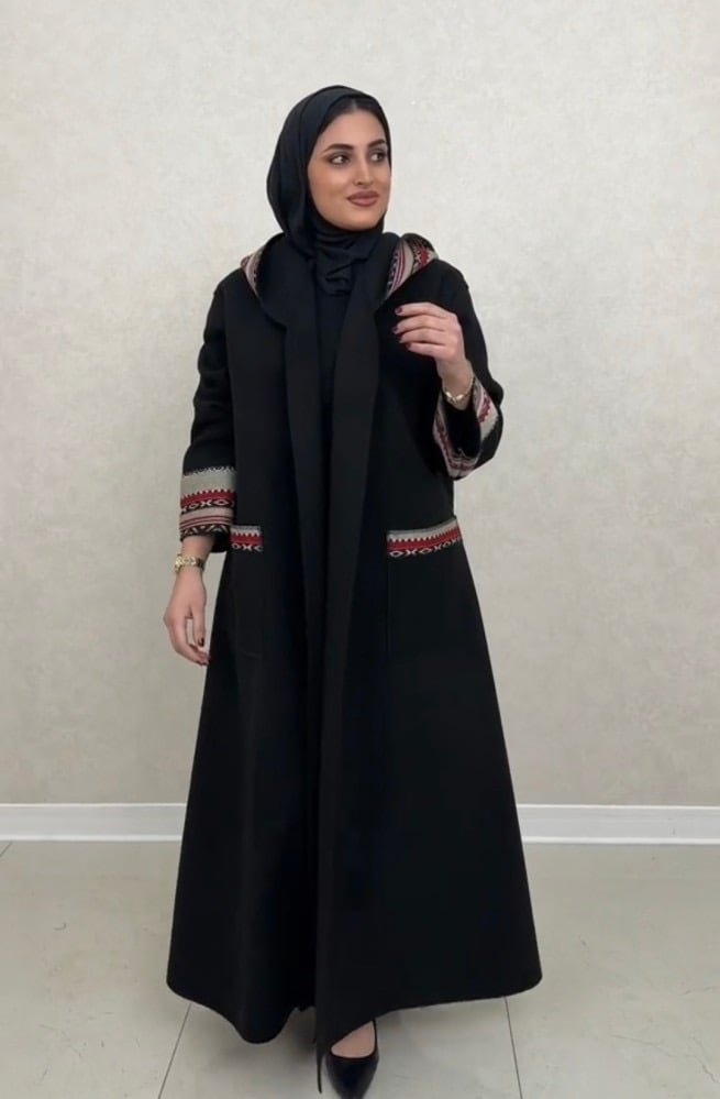 عبايه شتويه بنقشه السدو
