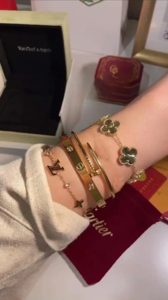 بكج4اساور