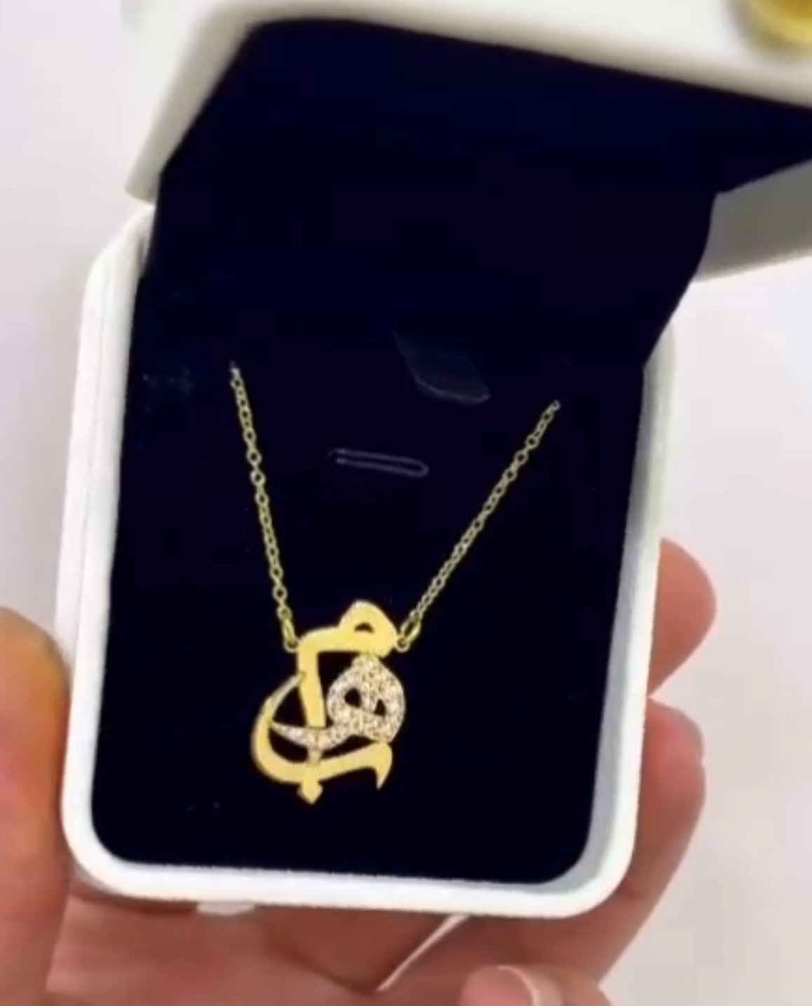 سلسال ٣حروف مطلي ذهب